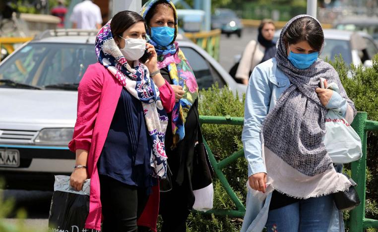 إيران ملزمة بالتعايش مع كورونا لتجاوز أسوأ أزمة اقتصادية 