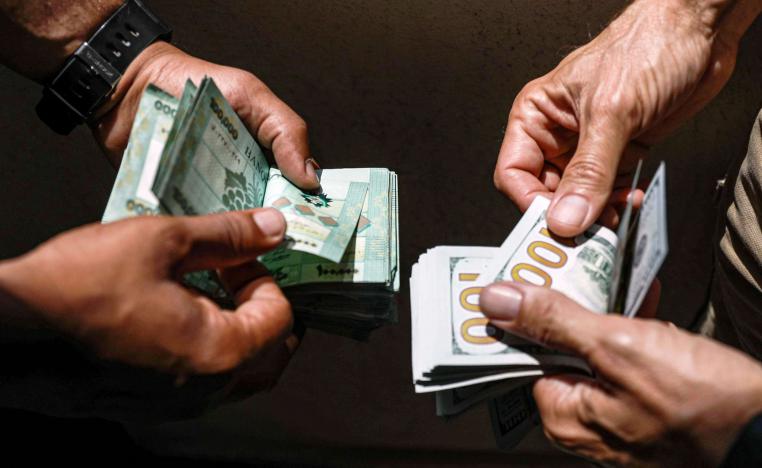 سعر صرف الدولار في لبنان يرتفع إلى مستويات تاريخية