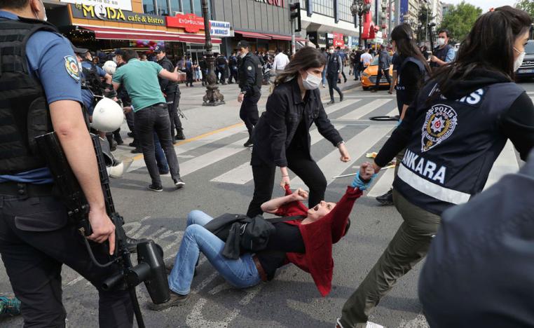 تركيا توسع نطاق القمع رغم الانتقادات دولية