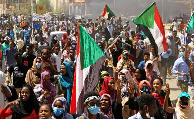 مليونية 30 يونيو تبدأ بحشود ضخمة