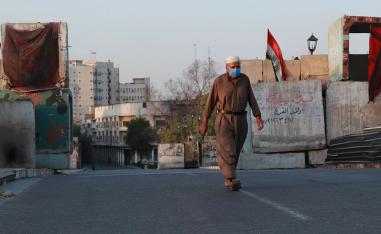 12 عضوا من فريق الدفن يسعى جاهدا لزيادة عدد أعضائه بسبب الضغوط