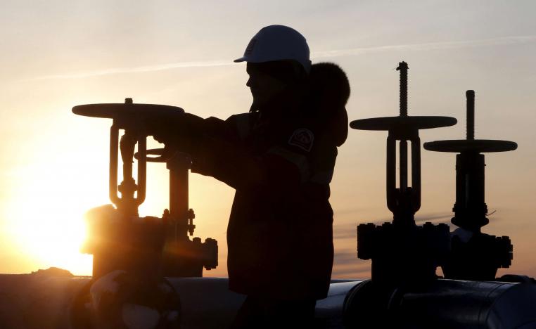 تحالف أوبك+ يناقش مدى التزام الأعضاء بحجم الخفض المتفق عليه