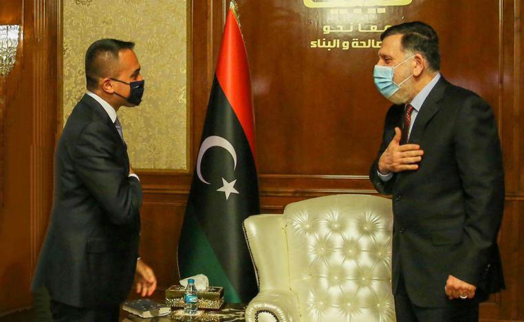 رئيس حكومة الوفاق فايز السراج، ووزير الخارجية الإيطالي لويجي دي مايو في لقاء في طرابلس