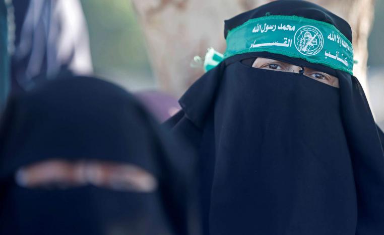 ناشطات من حماس يتظاهرن ضد خطط الضم