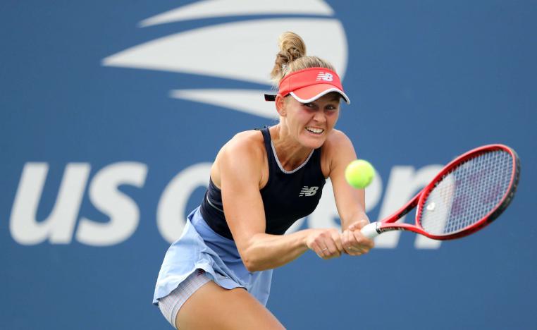 اللاعبة الفرنسية فيونا فيرو 