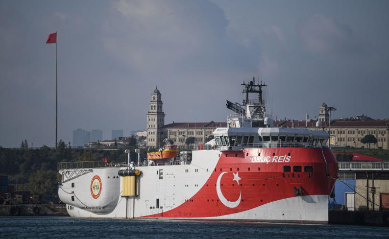 مطامع أردوغان المفلس داخليا لا تتوقف