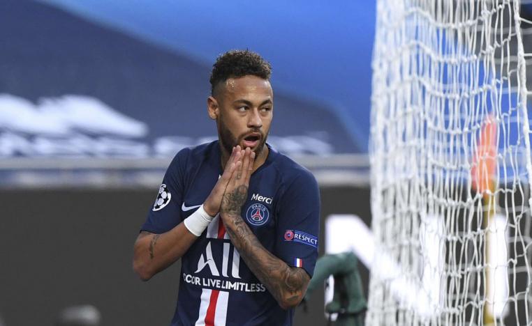 المهاجم البرازيلي يطمح لرفع الكأس ذات الاذنين الكبيرتين للمرة الثانية في مسيرته