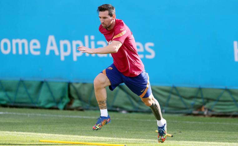 نجم برشلونة يقود الارجنتين امام الاكوادور