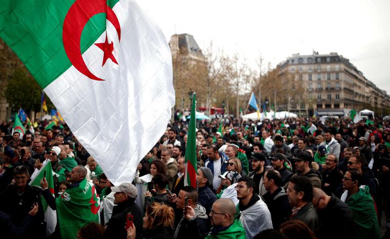 مظاهرة للجالية الجزائرية في فرنسا