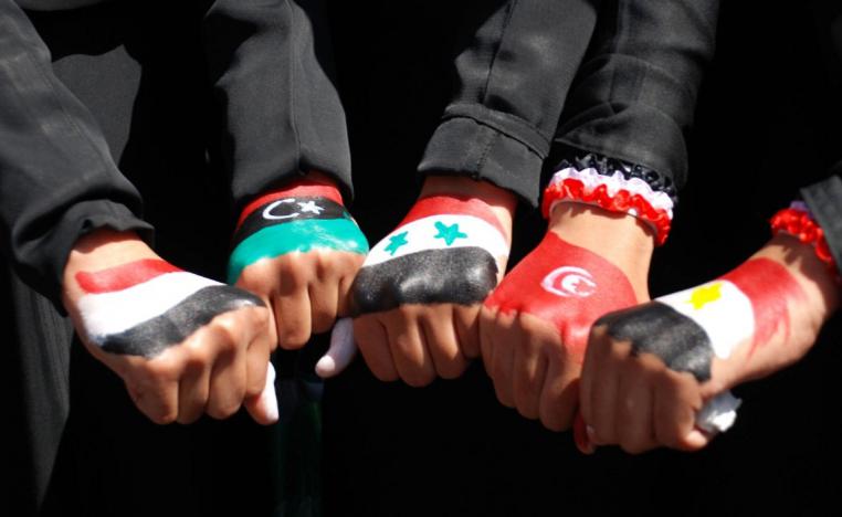 كيف تكون ثورة وهي موجهة من قبل السلطة والدين؟