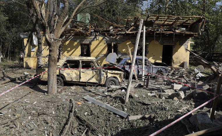 القصف العنيف ينسف منشآت في قره باغ