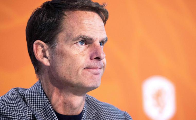 مدرب المنتخب البرتقالي لاكتساب ثقة اللاعبين