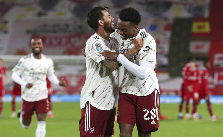 ركلات الترجيح تبتسم لارسنال