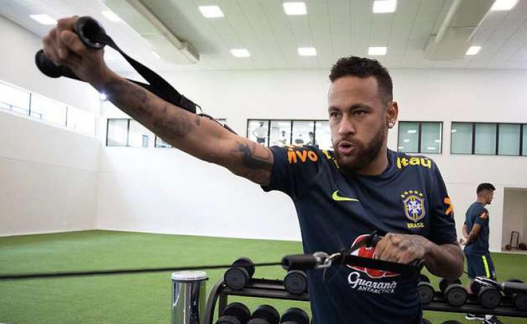 الاصابات على موعد مع نيمار 