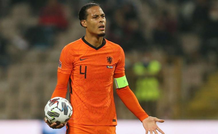 المنتخب البرتقالي   لنسيان الخيبة امام البوسني