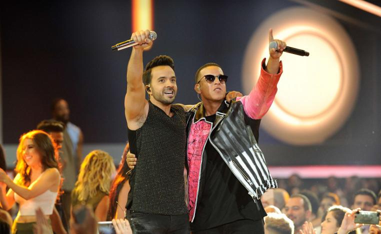 المغني البورتوريكي لويس فونسي 