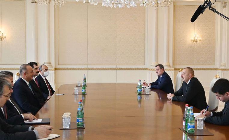 وزير الخارجية التركي مولود تشاوش أوغلو يلتقي الرئيس الأذربيجاني إلهام علييف