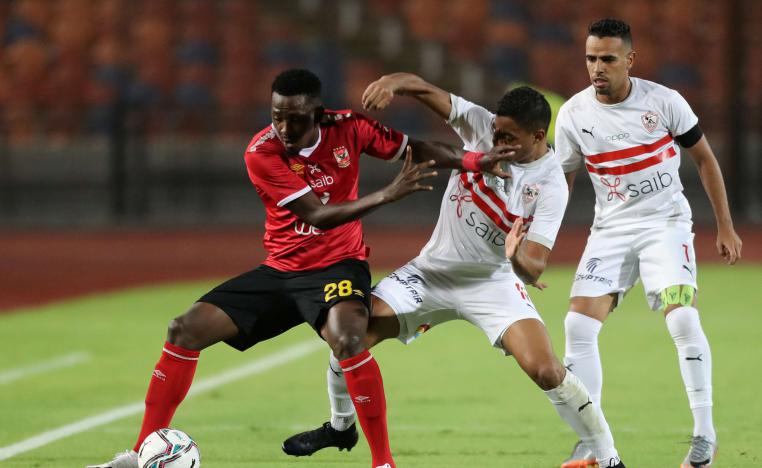 التعصب بين جماهير الفريقين خصوصا على مواقع التواصل