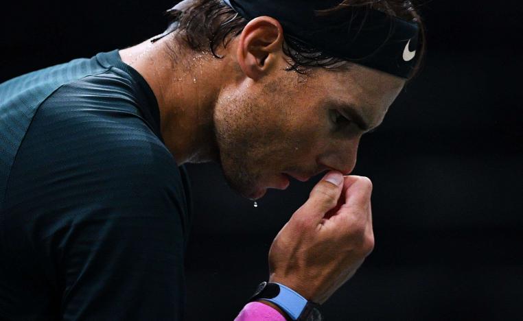 نادال يحسم المجموعتين الأخيرتين لصالحه لمواجهة زفيريف في المربع الذهبي 