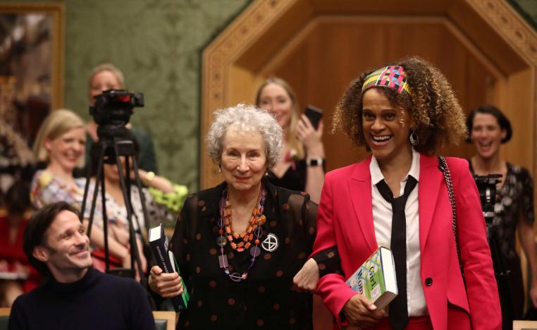 الكاتبتان مارغريت أتوود وبرناردين إيفاريستو الفائزتان بجائزة بوكر للرواية 2019 