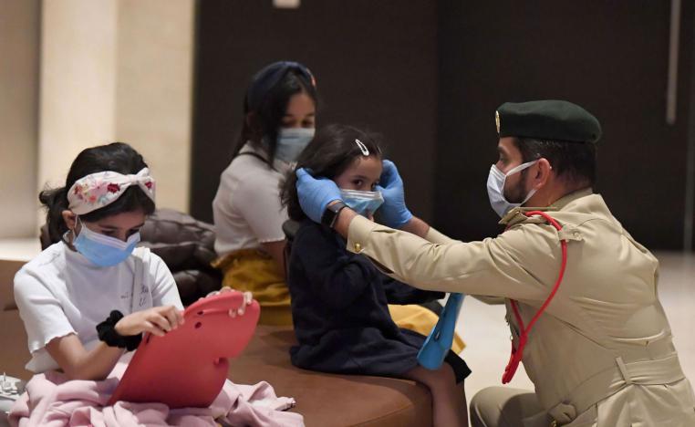 أطفال في الامارات