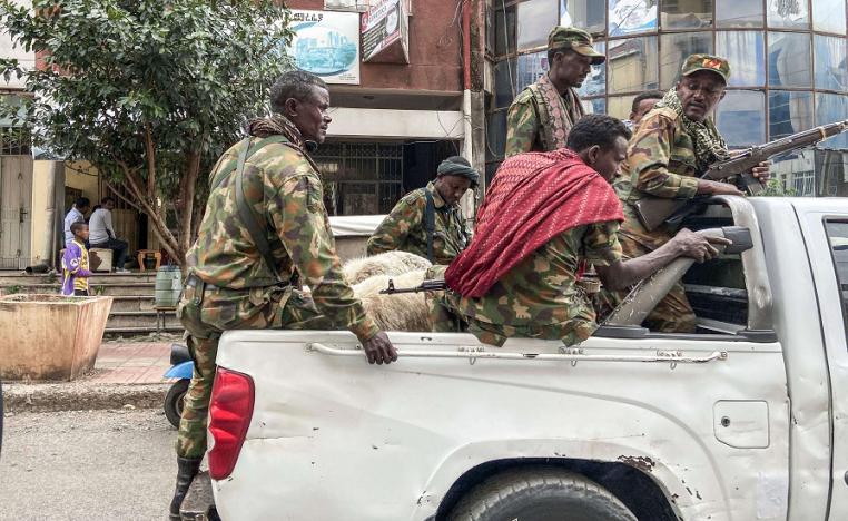 عناصر من قوة أمهرا الخاصة بالقرب من تيغراي