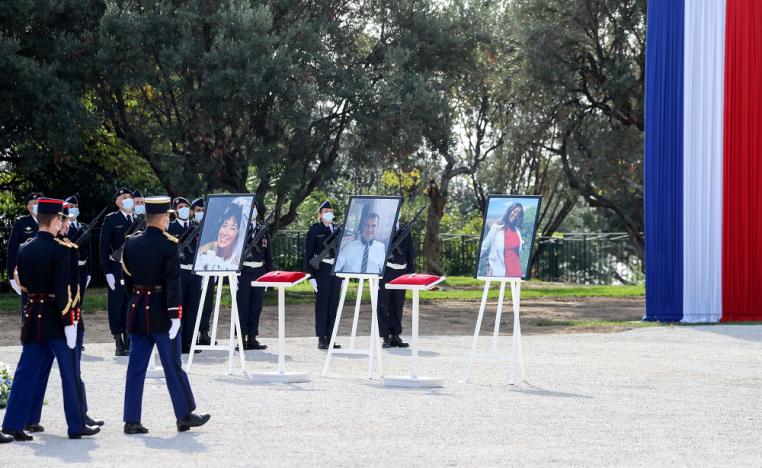 فرنسا لاتزال تحت وقع الصدمة بسبب هجوم نيس وقبله ذبح المدرس صامويل باتي