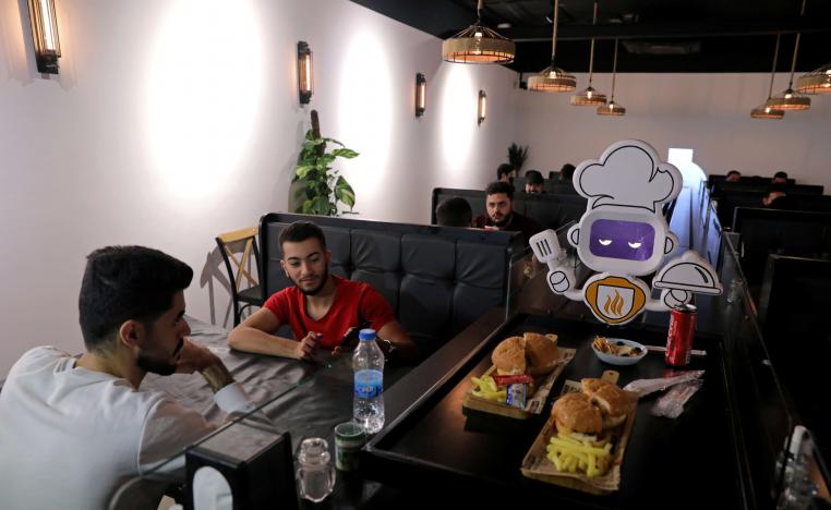 مطعم 'روبو شيف'