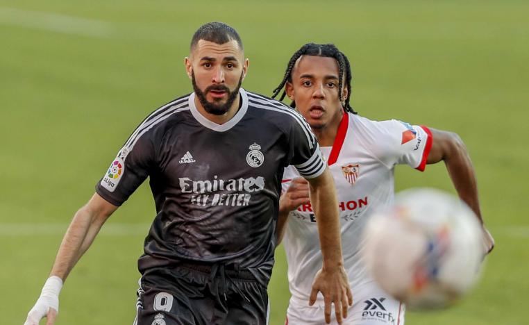 الفريق الملكي يعود من ارض اشبيلية بنقاط الفوز بعد تعثره في مبارياته الثلاثة الاخيرة