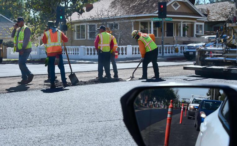 طرق اسفلتية