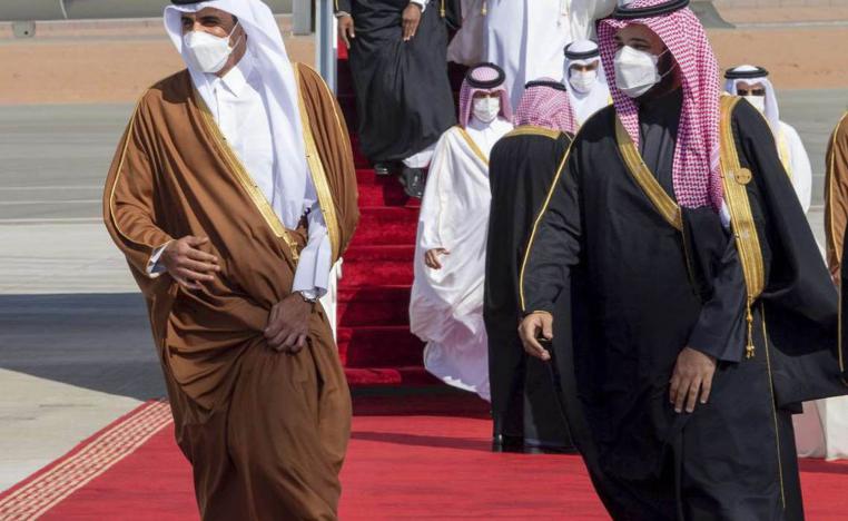 ولي العهد السعودي الأمير محمد بن سلمان يستقبل أمير قطر الشيخ تيمي بن حمد في العلا بالسعودية