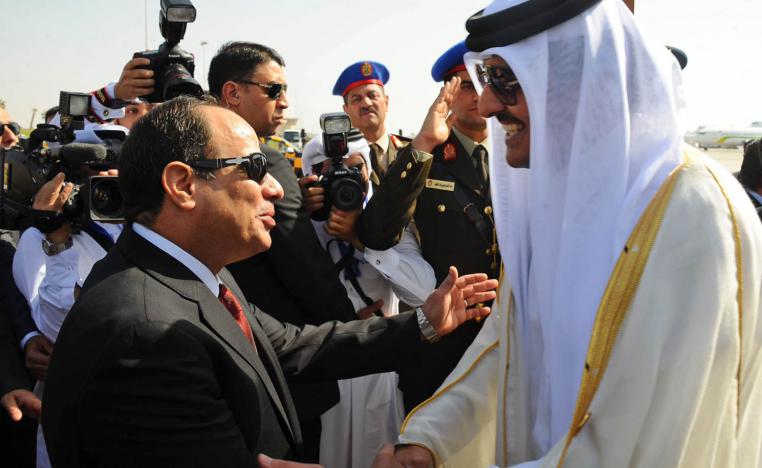 الرئيس المصري عبدالفتاح السيسي يستقبل أمير قطر الشيخ تميم بن حمد في شرم الشيخ (2015)