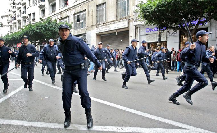 السلطات الجزائرية تتحرك لمنع إحياء الحراك