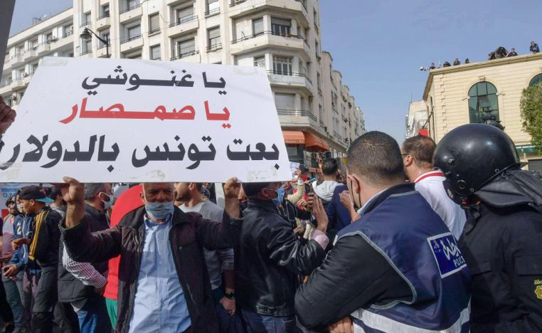 الغضب الشعبي في تونس يحاصر النخبة السياسية وعلى رأسها الغنوشي