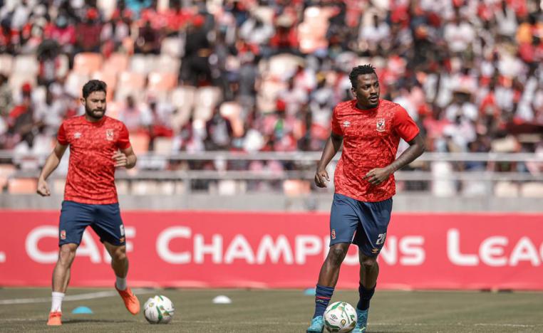 الاهلي يتنازل عن صدارة مجموعته