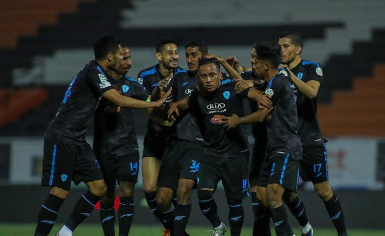 لاعبو الفريق 'النموذجي' من حسابه على تويتر