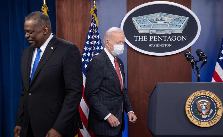 الرئيس الأميركي جو بايدن ووزير دفاعه لويد أوستن 
