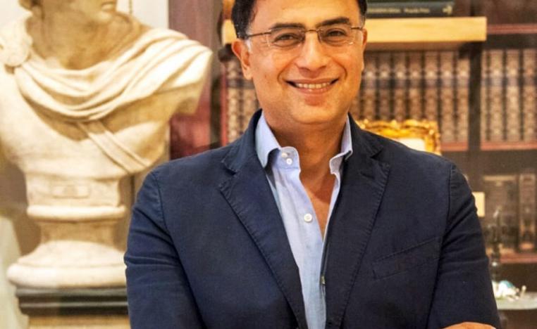 الكاتب المصري أشرف العشماوي 