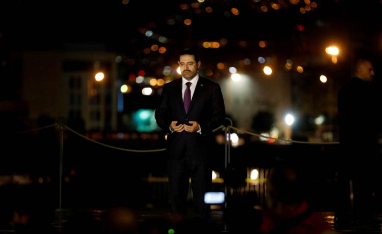 سعد الحريري أمام قبر والده في بيروت