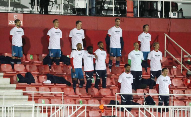 لاعبو منتخب النرويج ينددون بانتهاكات حقوق العمالة في قطر
