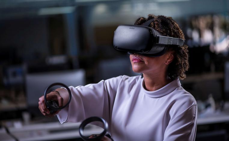 نظارة الواقع الافتراضي