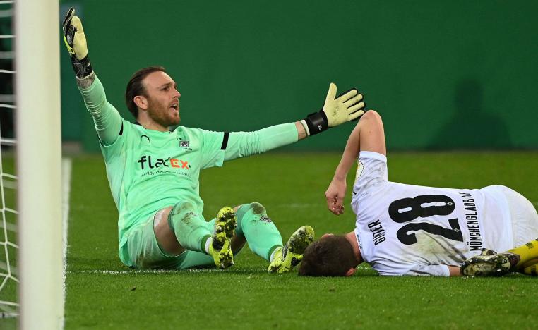 الفريق الاصفر يوجه ضربة قاسية لمضيفه مونشنغلاباخ بعد خسارته امام سيتي 