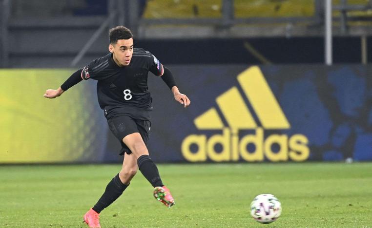 المنتخب الألماني يخطو أولى خطواته لنزع وصمة خسارته التاريخية أمام الاسباني بدكّ شباك الأيسلندي بثلاثية نظيفة