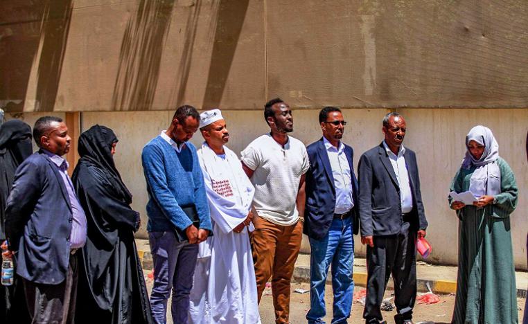 اجتماع أعضاء يمثلون الجاليات الأفريقية في اليمن للاستفسار عن هلاك المهاجرين في معتقل حوثي