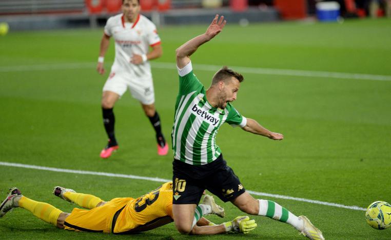 مباراة اشبيلية وريال بيتيس