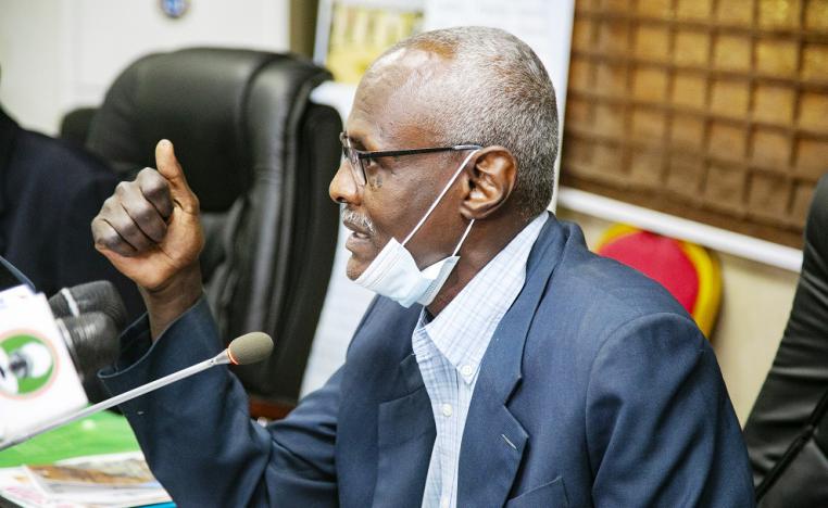 وزير الري والموارد المائية السوداني ياسر عباس 