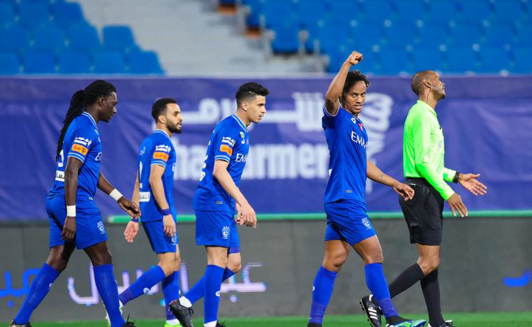 الهلال يقترب من اللقب