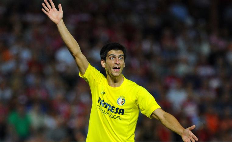  مورينو يتساوى مع سواريس في المركز الثاني وبفارق 4 أهداف عن ميسي