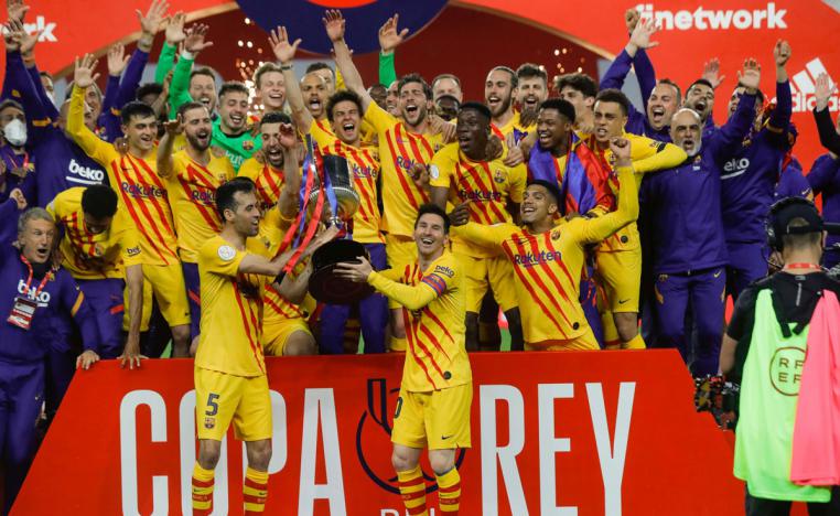 ميسي يقود برشلونة لفك صيام لعامين 