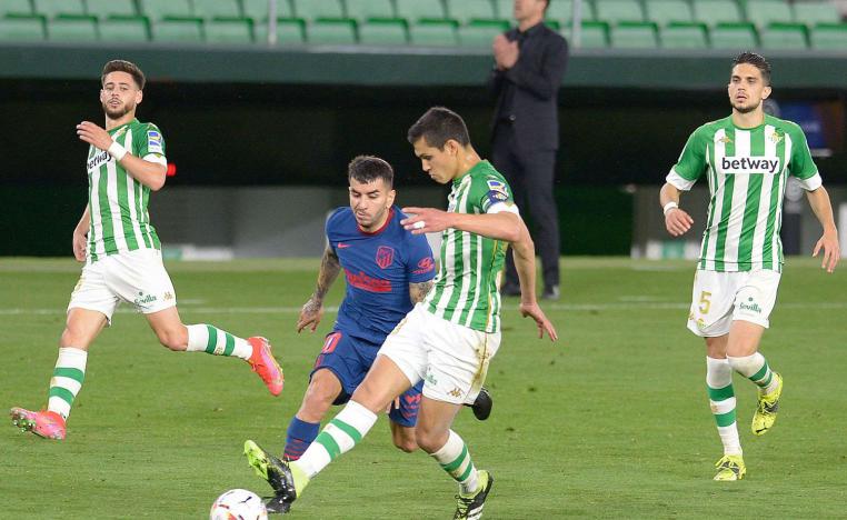 ريال بيتيس وأتلتيكو  